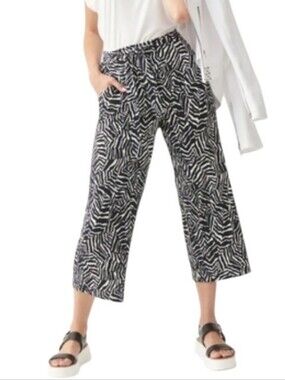 SZ6 Joseph Ribkoff Zebra Print Cropped Pants Travel Vacation Cruise